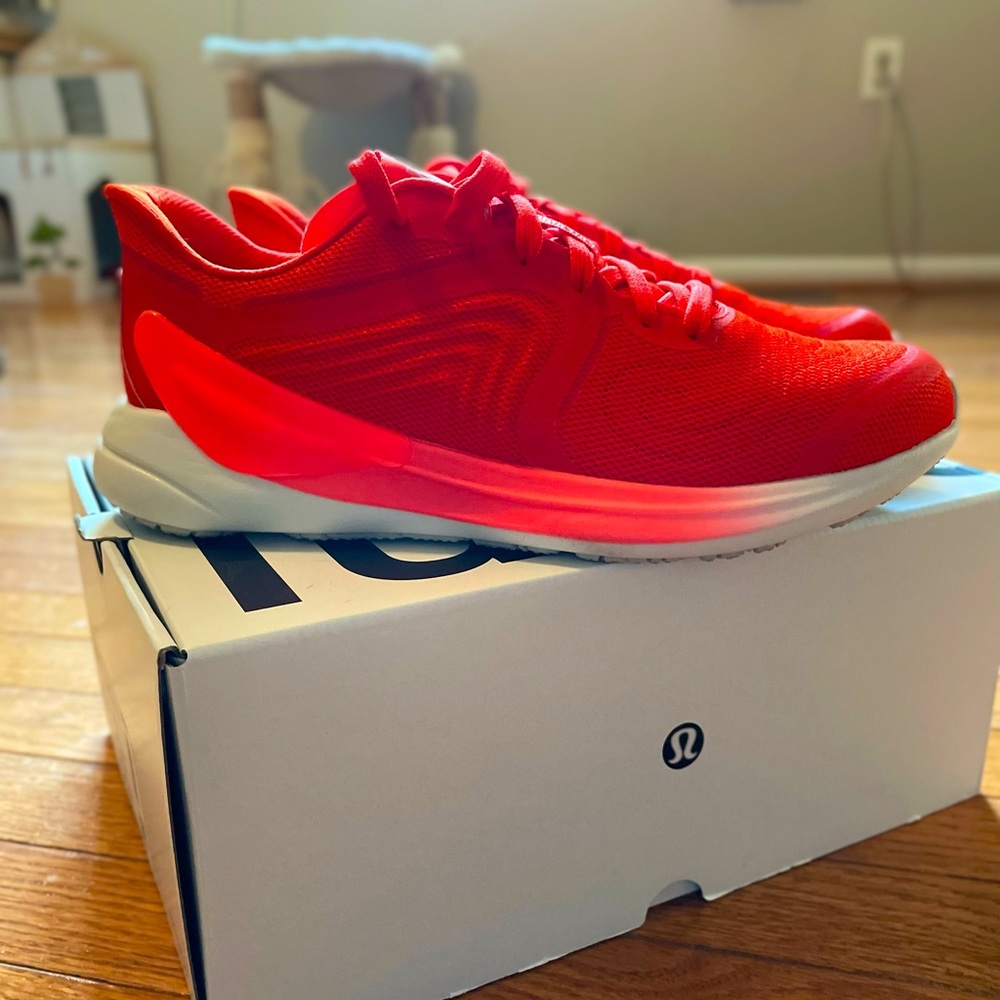 NEW in box‼️ lululemon Blissfeel 2 running shoes